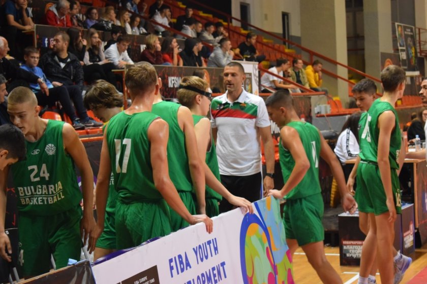 националният селекционер веселин веселинов обяви момчета разчита баскетболния турнир годишни румъния