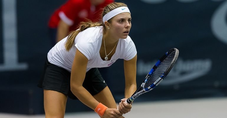 Най-добрата българска тенисистка Виктория Томова загуби едно място в световната