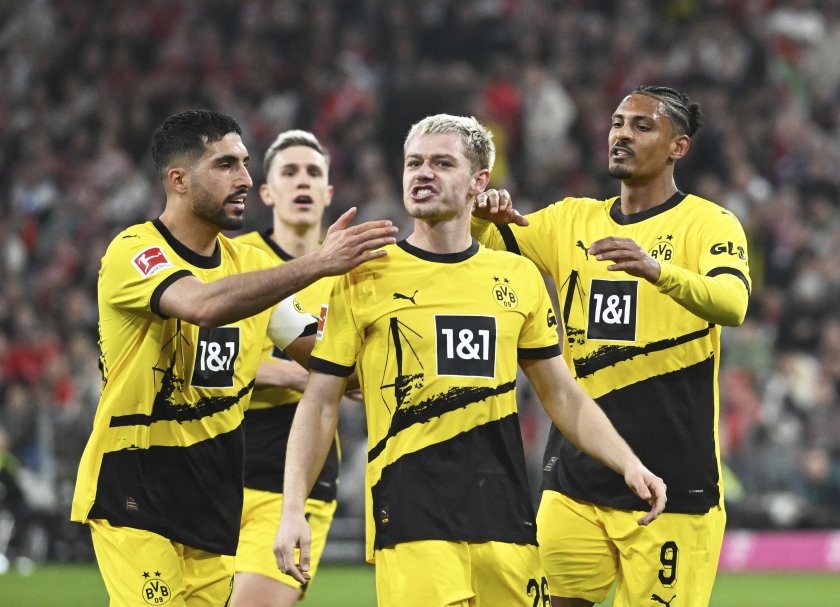 Борусия Дортмунд надви Байерн като гост и грабна първи успех в "Дер Класикер" за първенството от 2018 година насам