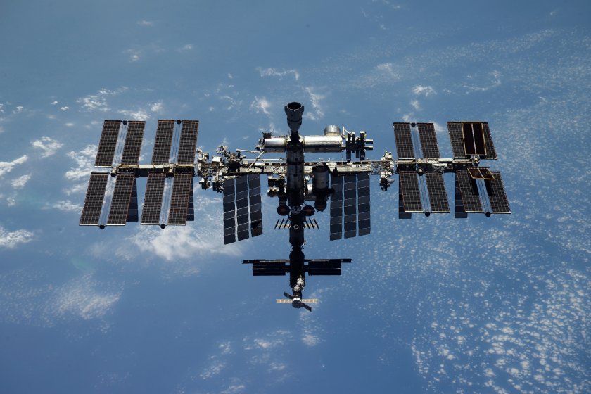 международната космическа станция обратно земята союз кацна успешно
