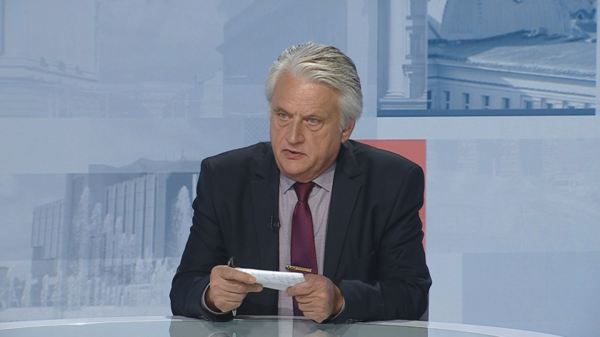 Отдавна имаме информация, че Калин Стоянов не желае да работи