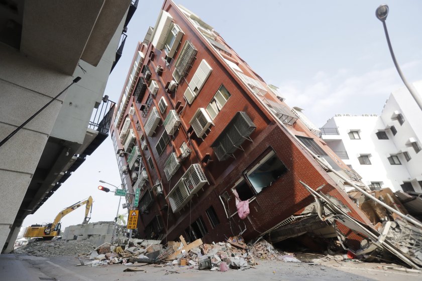 Жертвите на земетресението в Тайван станаха 10