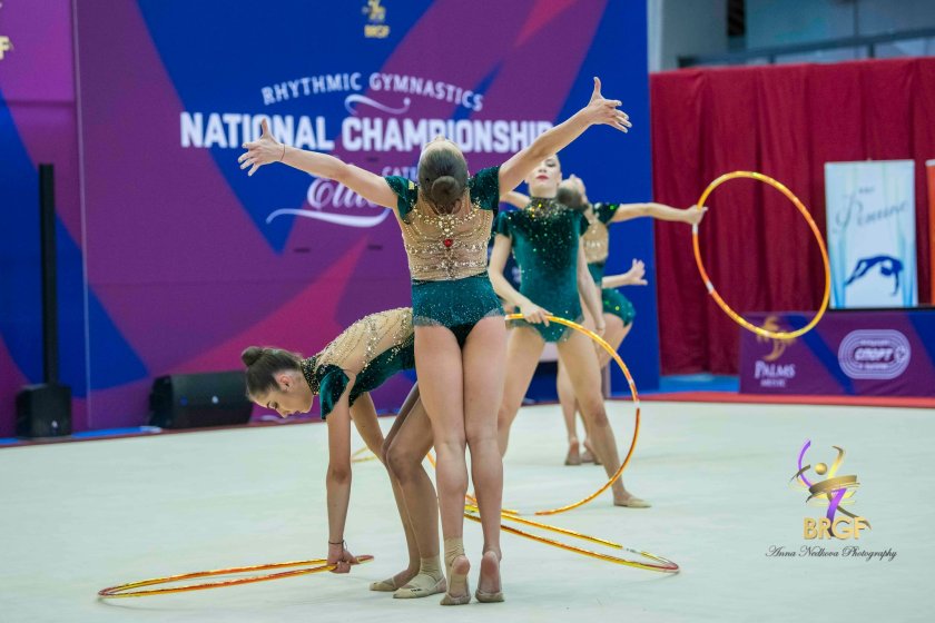 Български ансамбъл по художествена гимнастика за жени