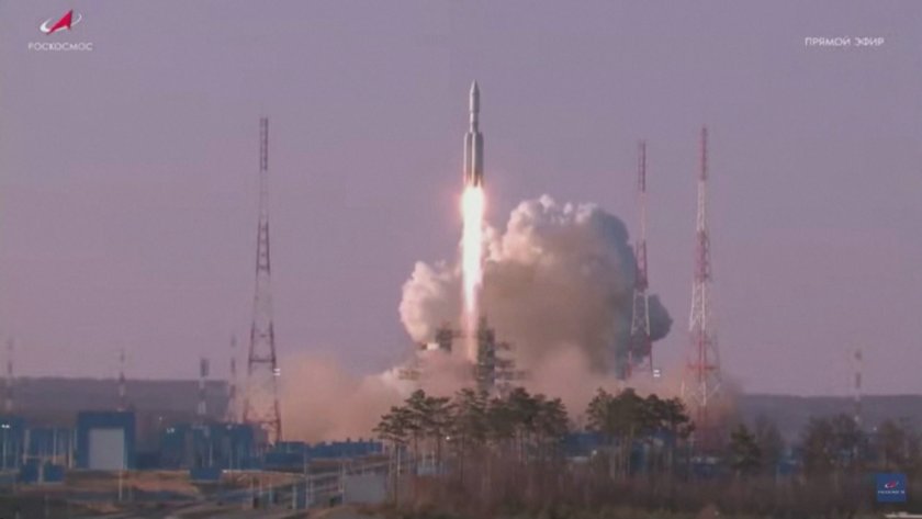 Русия изстреля успешно ракетата "Ангара-А5" (СНИМКИ)