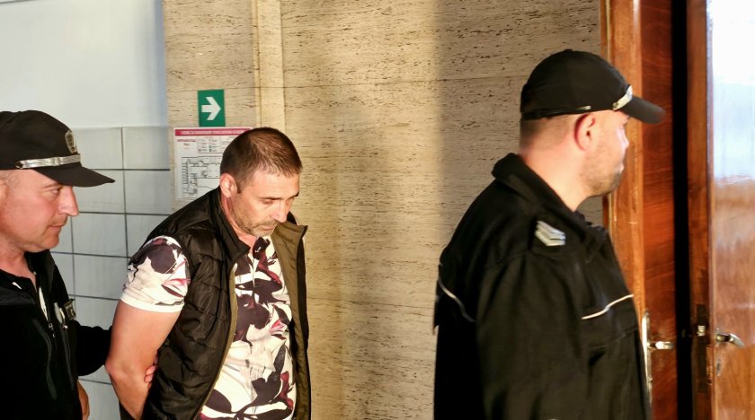 Окръжният съд в Русе остави за постоянно в ареста двама
