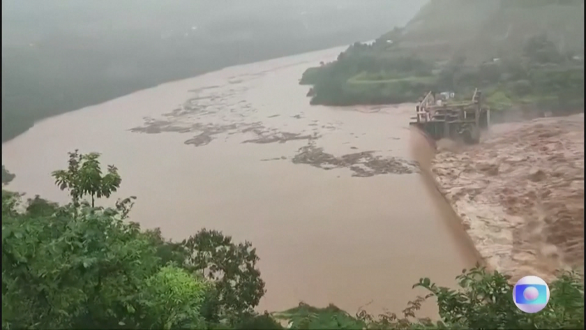 29 души станаха жертва на наводнения в Бразилия, други 60