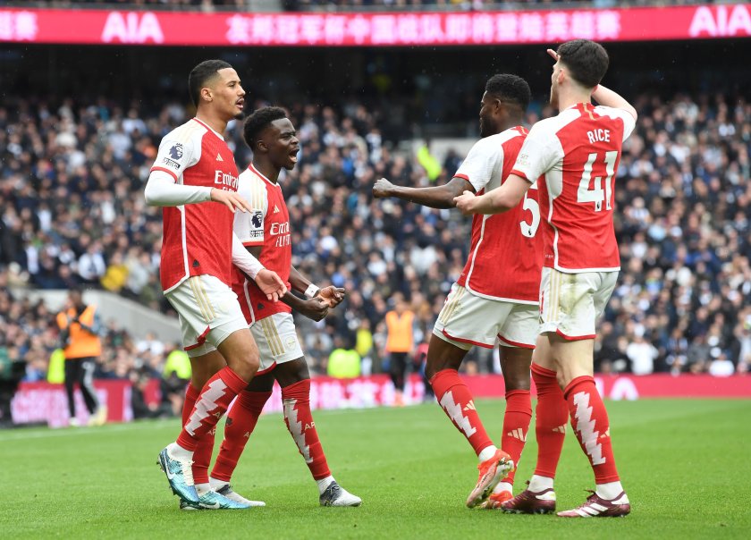 Арсенал излезе на четири точки пред Манчестър Сити след победа в дербито на Северен Лондон