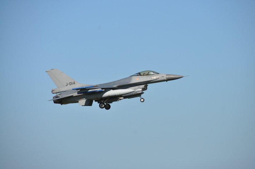 Разгорещени скандали в НС предизвика ратификацията на промяна в договора за F-16