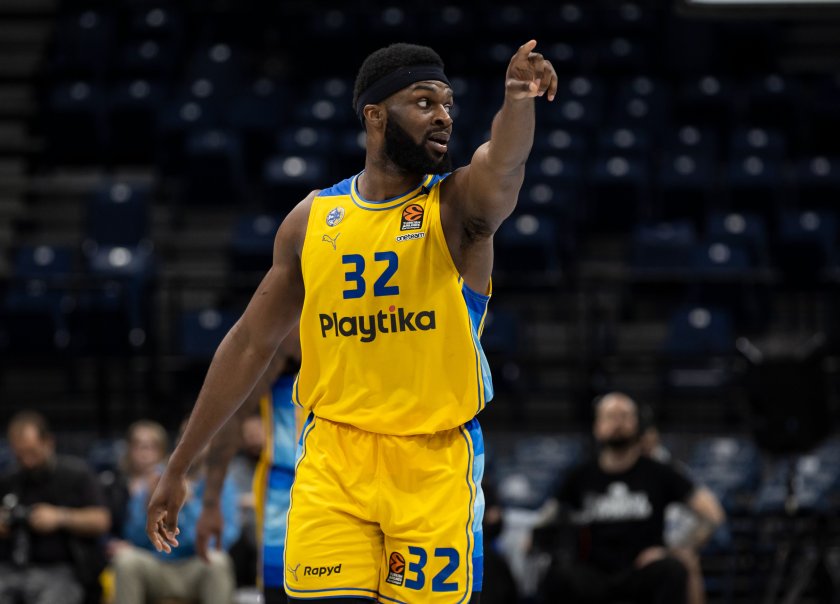 Отборът на Макаби Тел Авив се доближи само на крачка