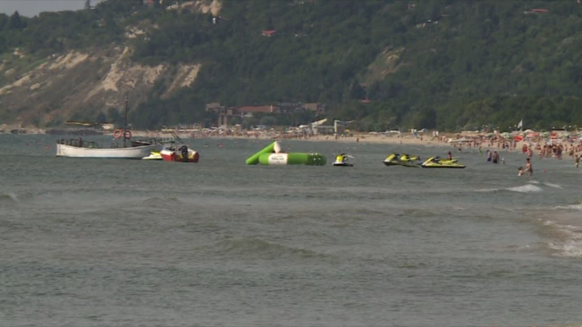 Недостиг на реаномобили и лекари, които да обслужват плажовете по