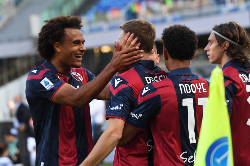 Болоня победи Наполи на Стадио Диего Армандо Марадона с 2:0
