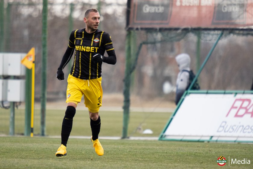 Футболистът на Ботев Пловдив Лъчезар Балтанов вярва, че клубът ще