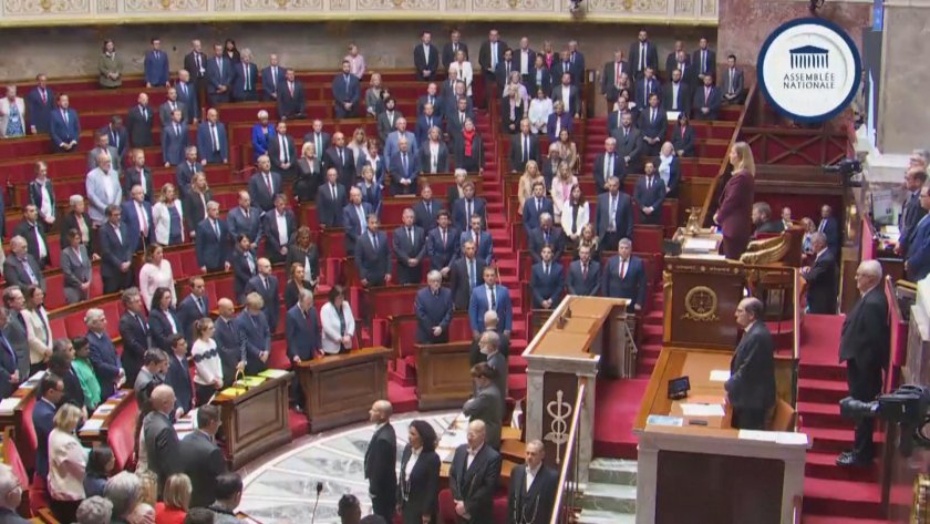 Минута мълчание във френското Национално събрание, след като двама надзиратели