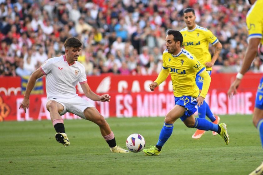 Кадис изненадващо победи Севиля с 1:0 като гост в андалусийското