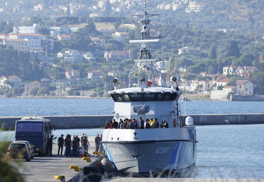 съмнение участие български кораб инциденти мигранти егейско море