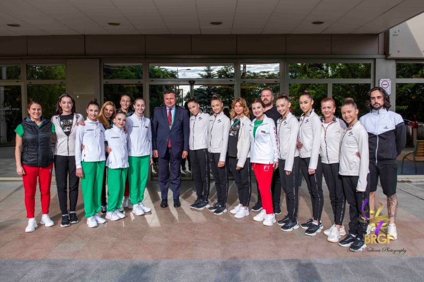 посланикът българия унгария христо полендаков поздрави българските гимнастички будапеща