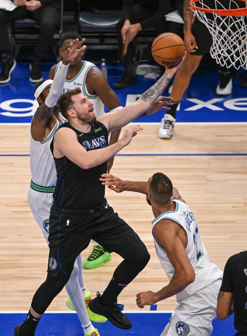 Далас Маверикс постигна инфарктна победа над Минесота Тимбъруулвс във втория