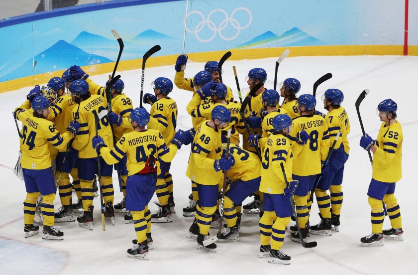 Националният отбор на Швеция победи Канада с 4:2 (1:0, 0:1,