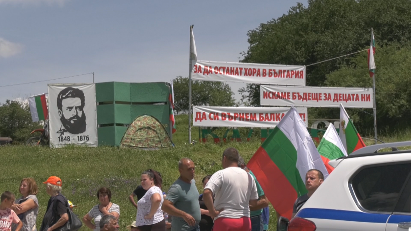 И днес животновъди от страната ще блокират Подбалканския път София