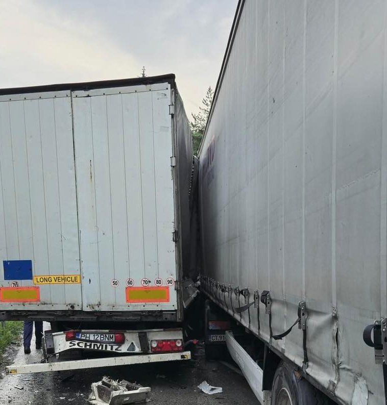 Временно е затворен за движение главен път В. Търново -