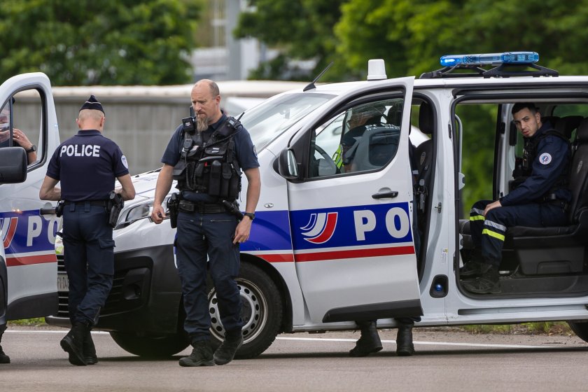 френските власти арестуваха предполагаем руски шпионин париж