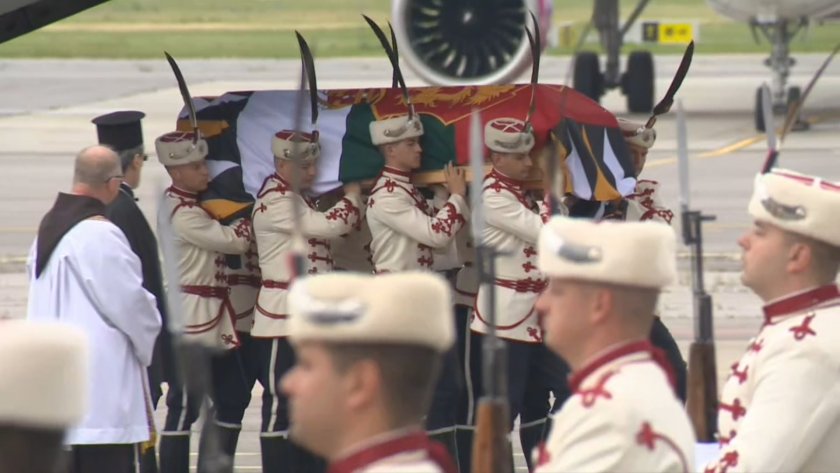 tsar ferdinandrsquos mortal remains arrived bulgaria photos