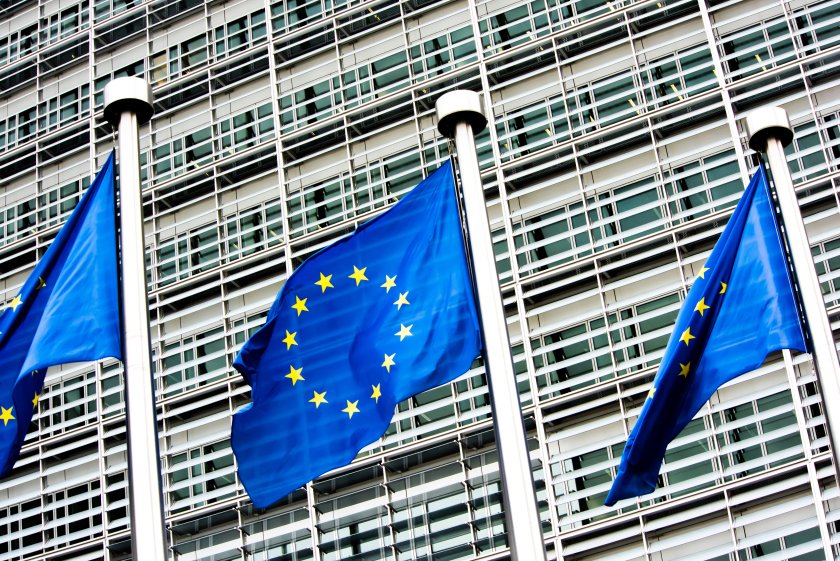 европейската комисия съобщи пет наказателни процедури българия