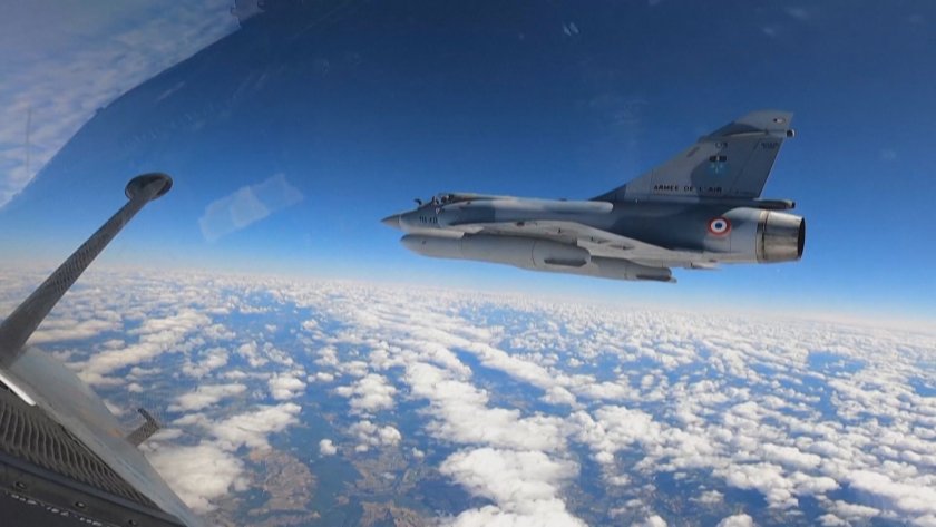 В Париж Украйна получи военна, финансова и морална подкрепа от