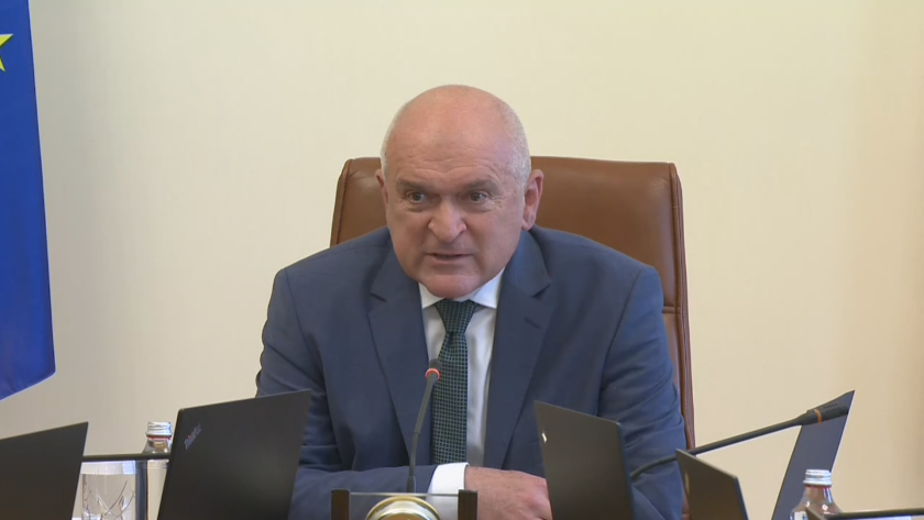 Служебното правителство изпълни основната си задача по Конституция - провеждането