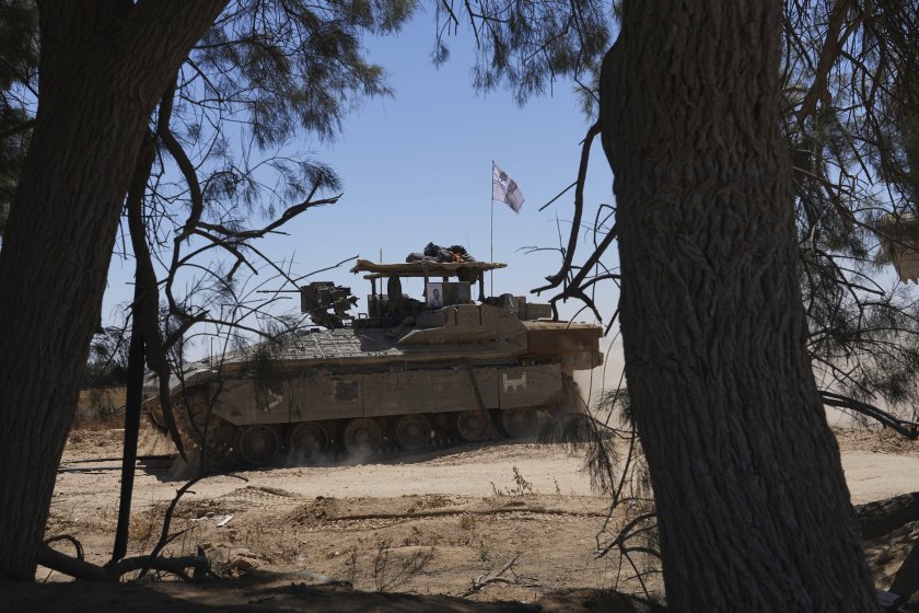 Израелските танкове са навлезли още по-навътре на територията на Рафа,