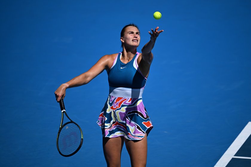Арина Сабаленка се класира за втория кръг на Australian Open с лесна победа с 6-1 6-4 над световната номер 74 Тереза Мартинкова.