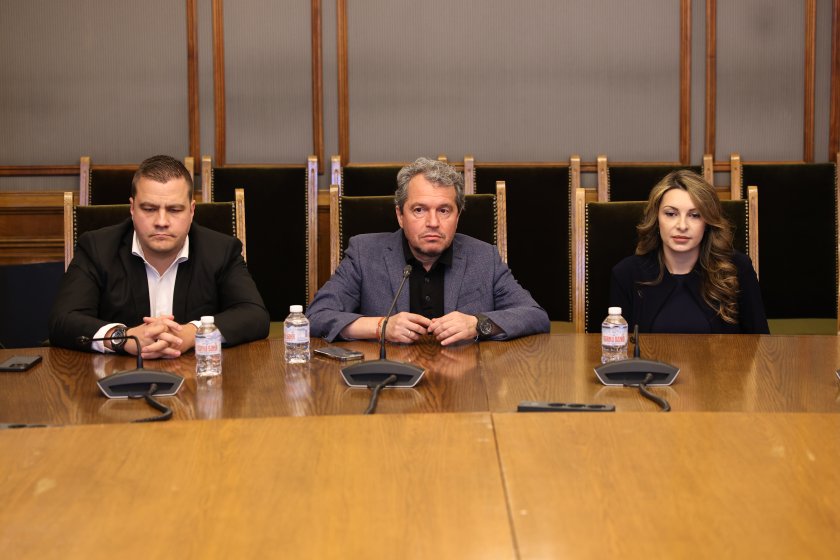 Преговорен екип на Има такъв народ дойде в уговорения час