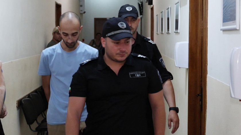 Беглецът от гонката в Бургас остава в ареста