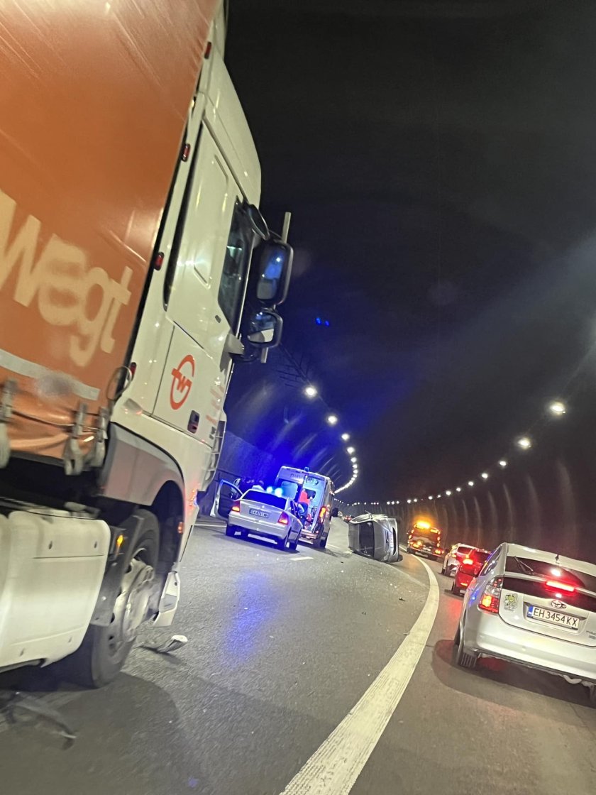 Тежка катастрофа в тунел Витиня. В тунела след сблъсък с