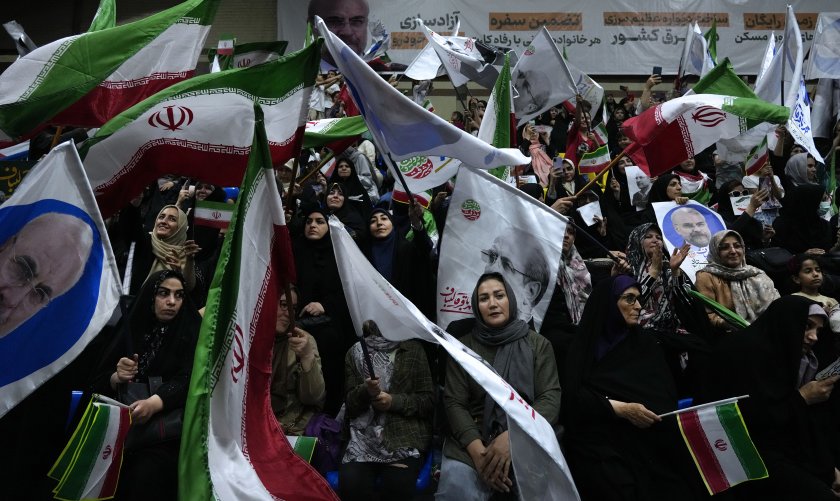 Президентски избори и в Иран - 61 млн. души решават