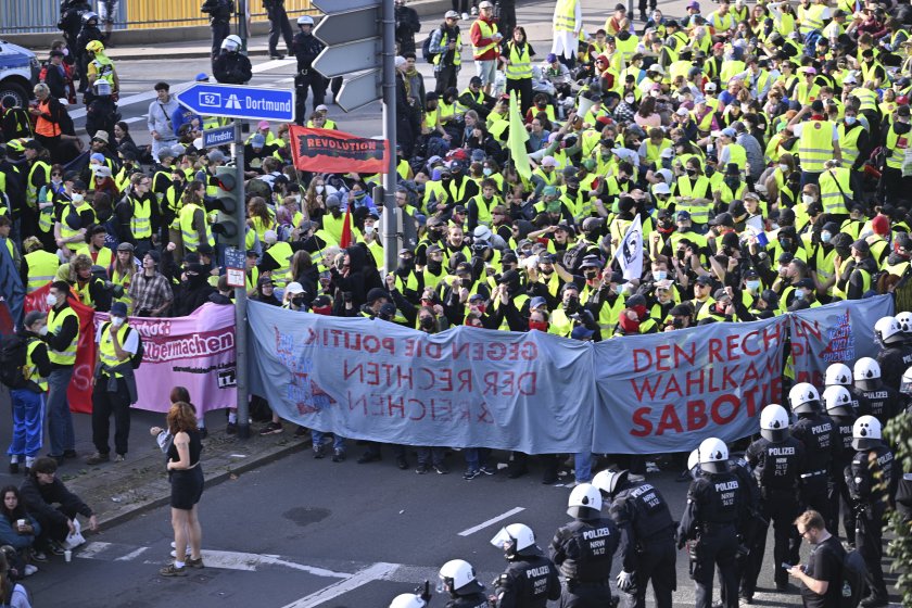 Сблъсъци, протести и арести в град Есен заради "Алтернатива за Германия"