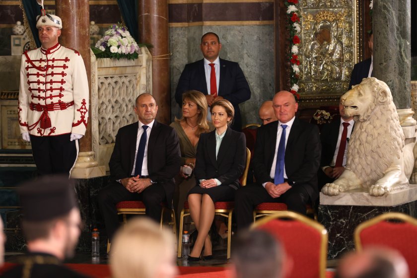 Вярващите се нуждаят първо, когато говорим за нашата църква, от