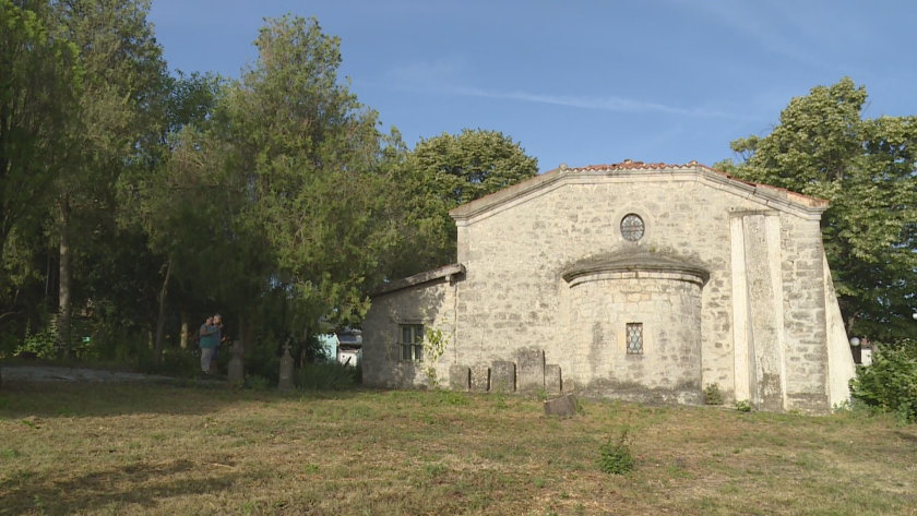 На Петдесетница - църквата в Куманово търси дарители