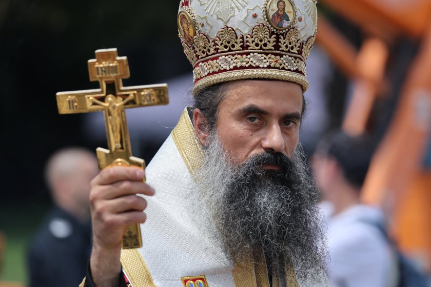 пълни интронизация новоизбрания български патриарх даниил снимки