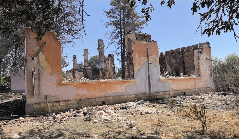пожар унищожи 100 годишната сграда училището село гранит