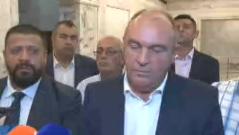 Мисля, че всички вече знаем областният съвет на ДПС сне