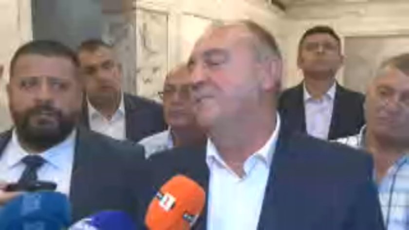 Мисля, че всички вече знаем областният съвет на ДПС сне