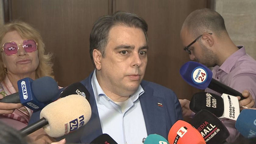 Съпредседателят на ПП-ДБ Асен Василев определи неуспешния опит за съставяне