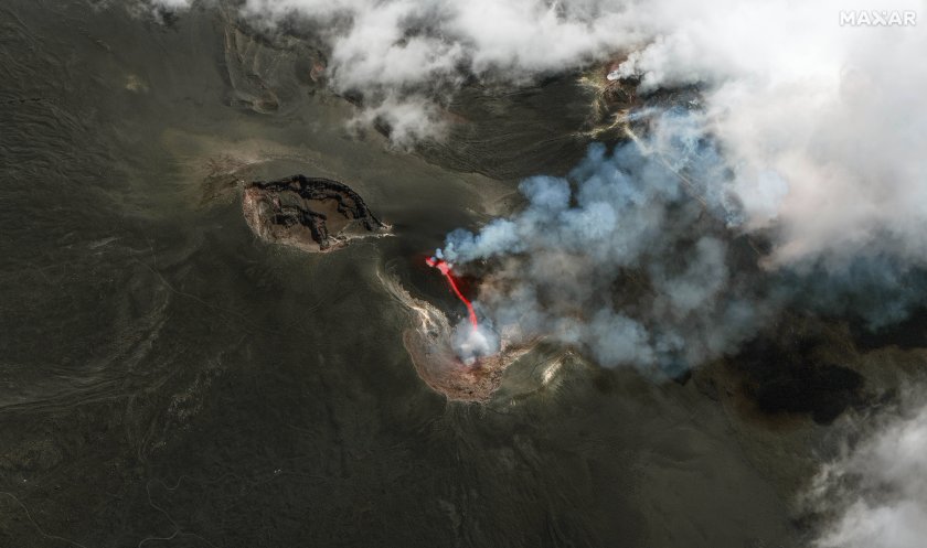 кратер вулкана етна изригна снимки