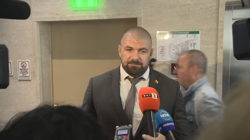 Позицията ни е против първия мандат на ГЕРБ. Това заяви