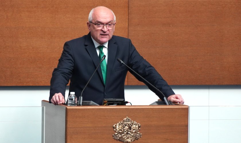 Ситуацията с пожарите в страната, макар и извънредна, е овладяна.