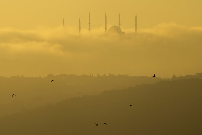 истанбул плен влажния въздух