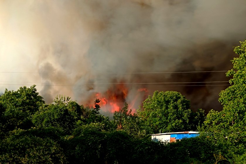 огнена стихия стара загора очакват хеликоптера сила частичното бедствено положение
