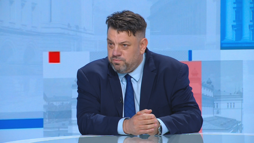 Вървят оздравителни процеси вътре в партията. Има политика на помирение