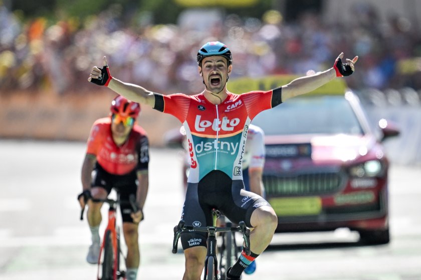 Виктор Кампенартс спечели 18-ия етап от колоездачната Обиколка на Франция